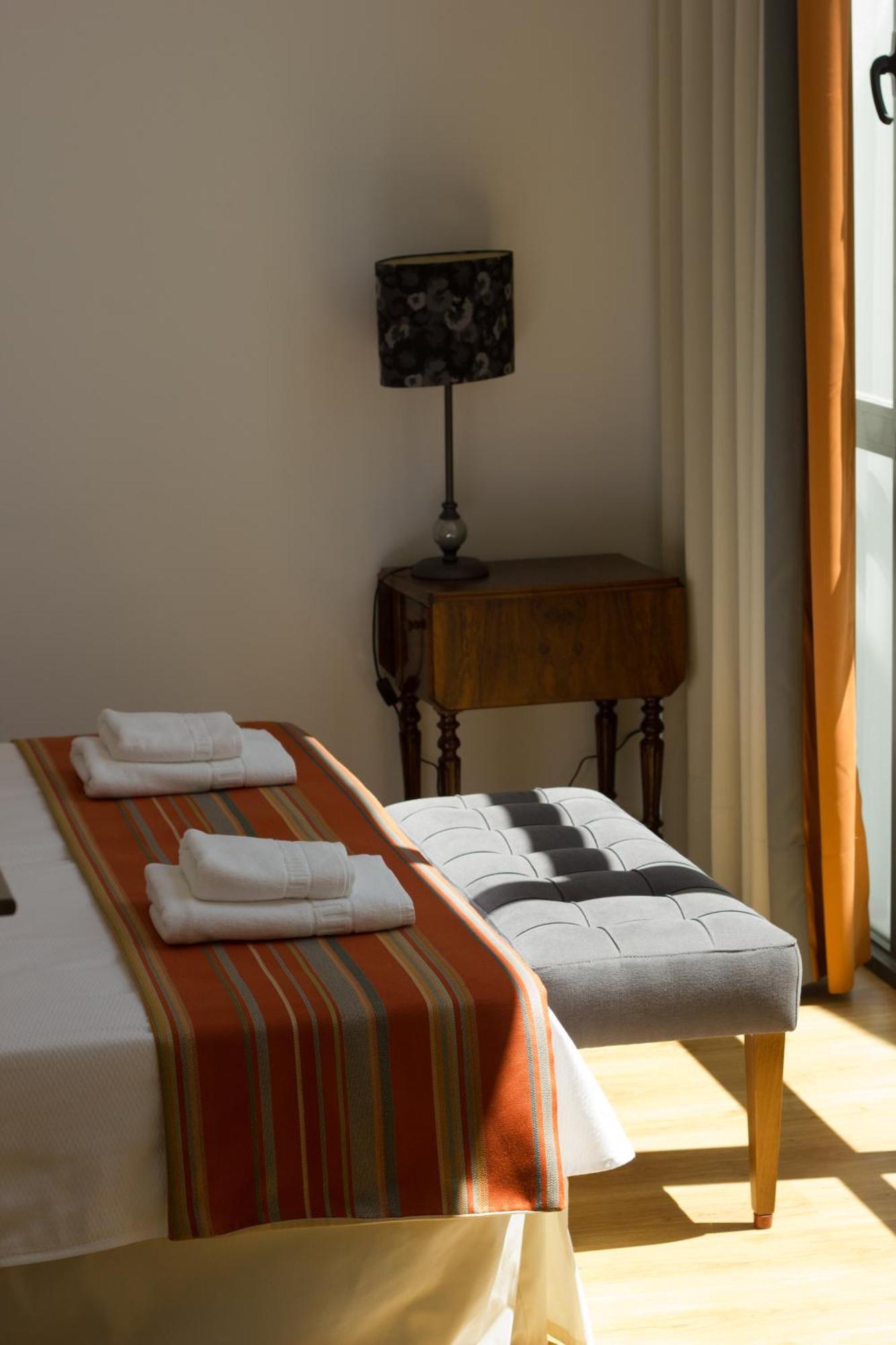 Life Apartments Alberto Lista Sevilla Bagian luar foto