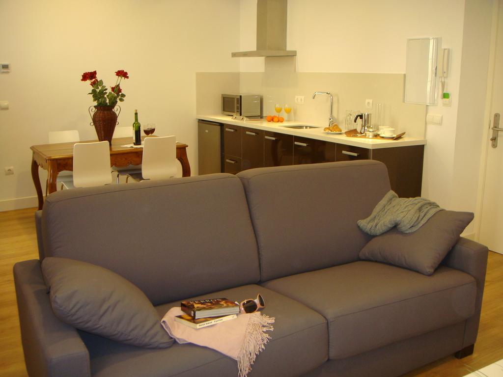 Life Apartments Alberto Lista Sevilla Bagian luar foto