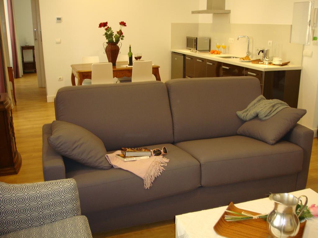 Life Apartments Alberto Lista Sevilla Bagian luar foto