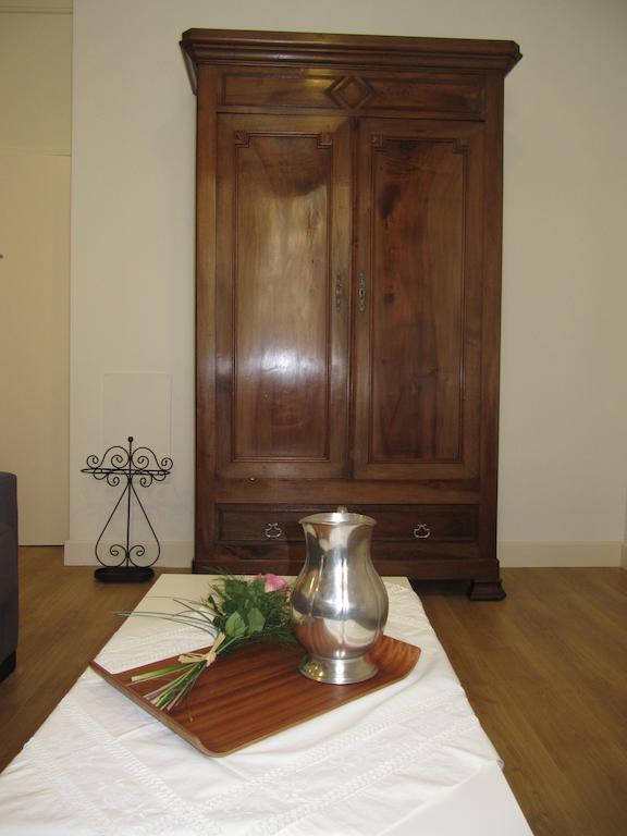 Life Apartments Alberto Lista Sevilla Bagian luar foto
