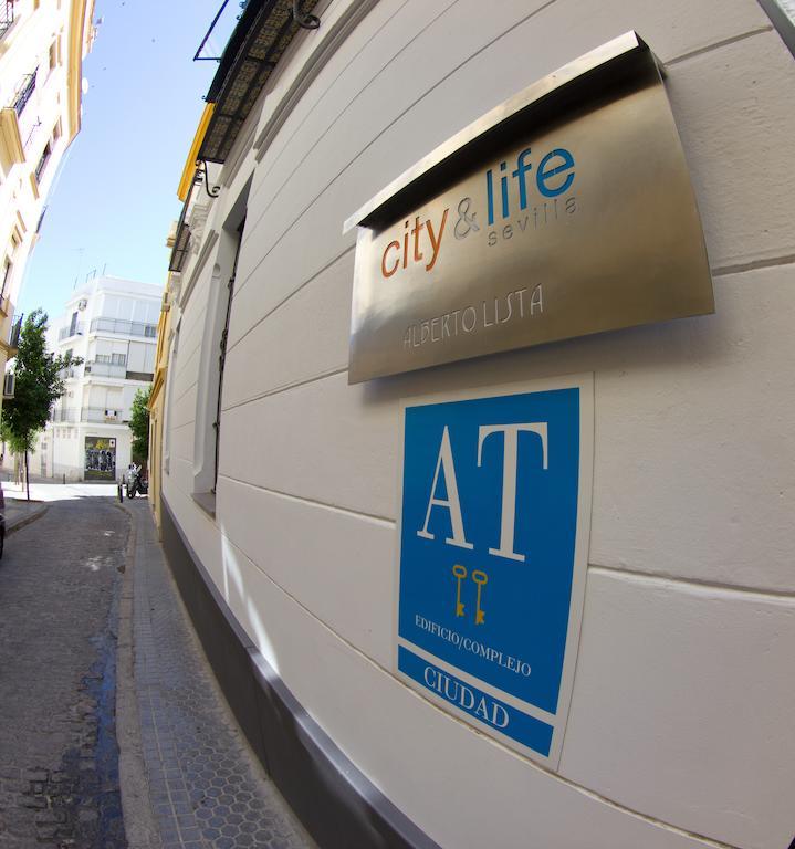 Life Apartments Alberto Lista Sevilla Bagian luar foto