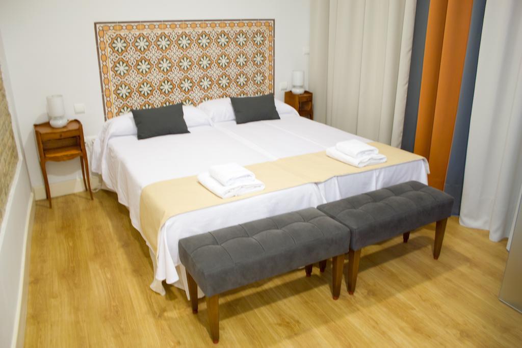 Life Apartments Alberto Lista Sevilla Bagian luar foto